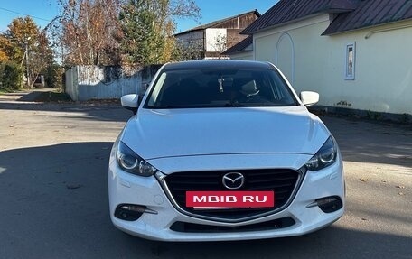 Mazda 3, 2018 год, 1 600 000 рублей, 4 фотография