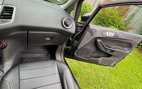 Ford Fiesta, 2016 год, 980 000 рублей, 9 фотография
