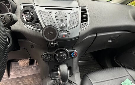 Ford Fiesta, 2016 год, 980 000 рублей, 12 фотография