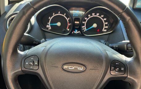 Ford Fiesta, 2016 год, 980 000 рублей, 16 фотография