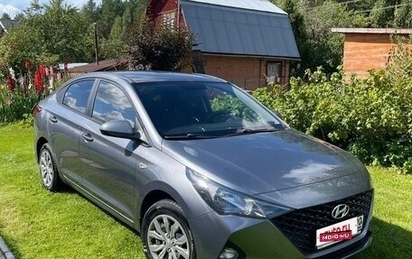 Hyundai Solaris II рестайлинг, 2020 год, 1 670 000 рублей, 3 фотография