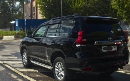 Toyota Land Cruiser Prado 150 рестайлинг 2, 2018 год, 4 950 000 рублей, 9 фотография