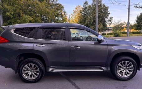 Mitsubishi Pajero Sport III рестайлинг, 2018 год, 2 900 000 рублей, 2 фотография