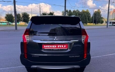 Mitsubishi Pajero Sport III рестайлинг, 2018 год, 2 900 000 рублей, 6 фотография