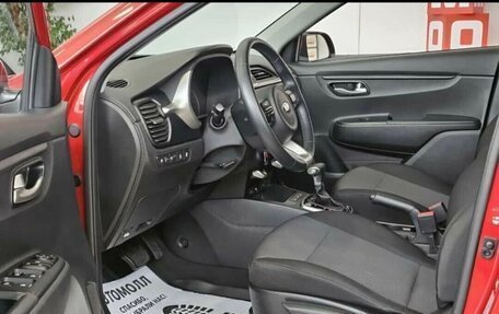 KIA Rio IV, 2021 год, 1 800 000 рублей, 3 фотография