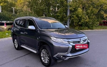 Mitsubishi Pajero Sport III рестайлинг, 2018 год, 2 900 000 рублей, 9 фотография