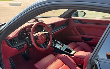 Porsche 911, 2025 год, 28 000 000 рублей, 6 фотография