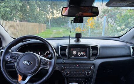 KIA Sportage IV рестайлинг, 2018 год, 2 200 000 рублей, 9 фотография