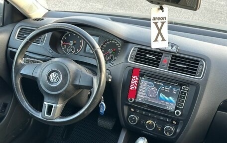 Volkswagen Jetta VI, 2012 год, 1 090 000 рублей, 3 фотография