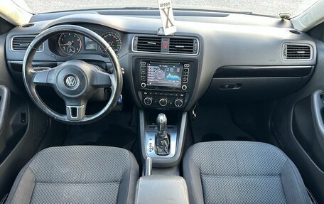 Volkswagen Jetta VI, 2012 год, 1 090 000 рублей, 26 фотография