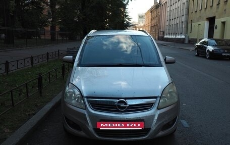 Opel Zafira B, 2008 год, 350 000 рублей, 2 фотография