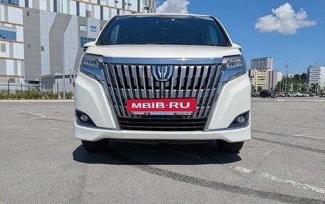 Toyota Esquire I, 2017 год, 1 900 000 рублей, 3 фотография