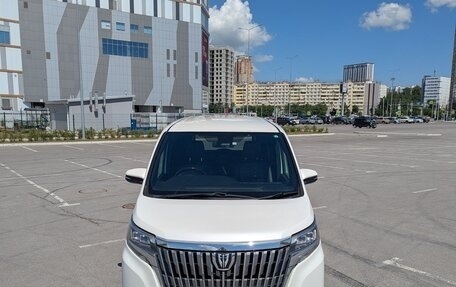 Toyota Esquire I, 2017 год, 1 900 000 рублей, 2 фотография