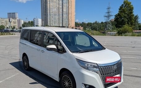 Toyota Esquire I, 2017 год, 1 900 000 рублей, 8 фотография