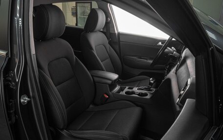 KIA Sportage IV рестайлинг, 2017 год, 2 359 000 рублей, 8 фотография