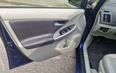Toyota Prius, 2009 год, 1 150 000 рублей, 15 фотография