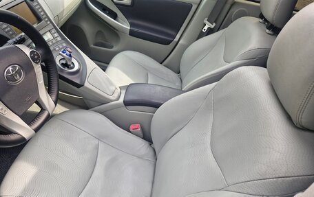 Toyota Prius, 2009 год, 1 150 000 рублей, 17 фотография