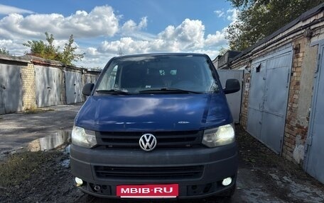 Volkswagen Transporter T5 рестайлинг, 2010 год, 750 000 рублей, 2 фотография