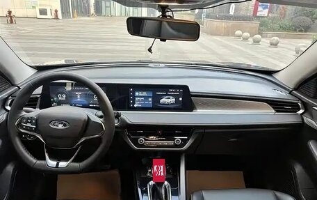 Ford Escort, 2023 год, 1 049 003 рублей, 12 фотография