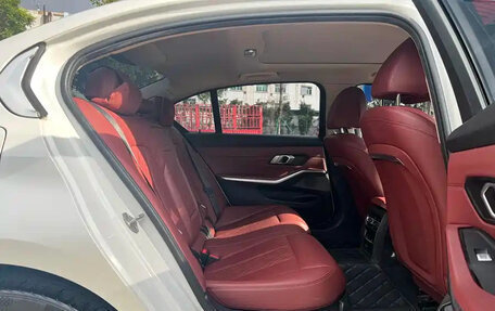 BMW 3 серия, 2023 год, 2 700 000 рублей, 7 фотография