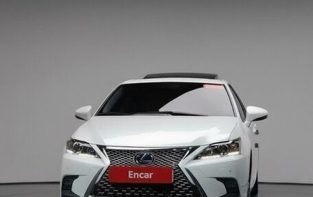 Lexus CT I рестайлинг, 2017 год, 1 402 222 рублей, 2 фотография