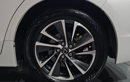 Lexus CT I рестайлинг, 2017 год, 1 402 222 рублей, 29 фотография