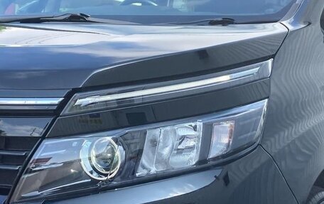 Toyota Voxy III, 2017 год, 1 870 000 рублей, 8 фотография