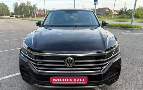 Volkswagen Touareg III, 2018 год, 5 750 000 рублей, 3 фотография