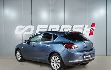 Opel Astra J, 2013 год, 911 000 рублей, 2 фотография