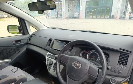 Toyota ISis I, 2012 год, 1 290 000 рублей, 10 фотография