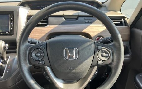 Honda Freed II, 2022 год, 1 189 000 рублей, 8 фотография