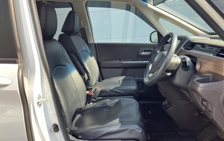 Honda Freed II, 2022 год, 1 189 000 рублей, 6 фотография