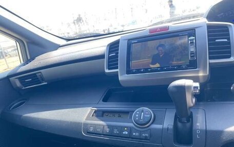 Honda Freed I, 2016 год, 813 000 рублей, 11 фотография