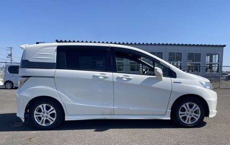 Honda Freed I, 2016 год, 813 000 рублей, 8 фотография