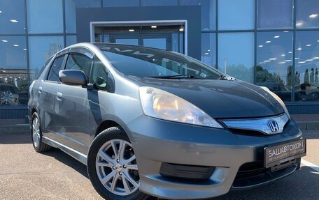 Honda Fit Shuttle I рестайлинг, 2012 год, 940 000 рублей, 2 фотография