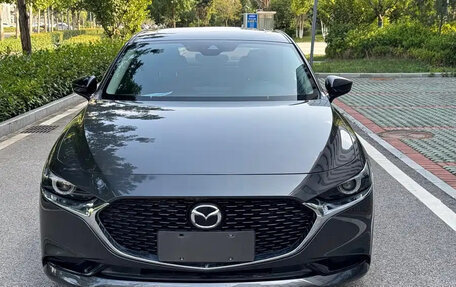 Mazda 3, 2023 год, 1 850 000 рублей, 2 фотография