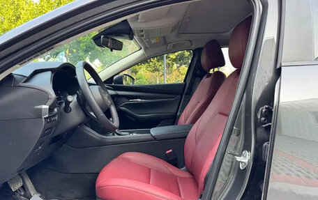 Mazda 3, 2023 год, 1 850 000 рублей, 7 фотография