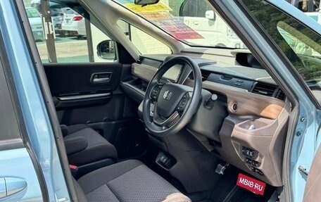 Honda Freed II, 2022 год, 1 340 000 рублей, 2 фотография