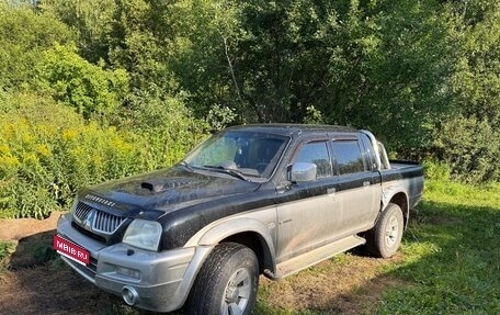 Mitsubishi L200 III рестайлинг, 2005 год, 600 000 рублей, 1 фотография
