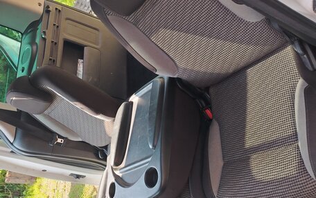 Peugeot Partner II рестайлинг 2, 2012 год, 750 000 рублей, 15 фотография