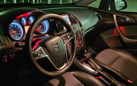 Opel Astra J, 2014 год, 980 000 рублей, 4 фотография