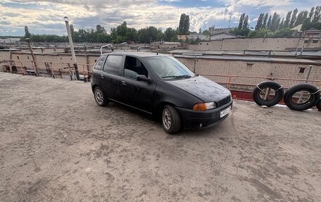 Fiat Punto III Punto Evo рестайлинг, 1997 год, 80 000 рублей, 16 фотография