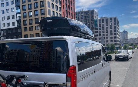 Toyota HiAce H300, 2020 год, 6 000 000 рублей, 3 фотография
