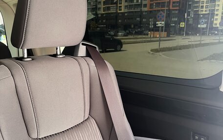 Toyota HiAce H300, 2020 год, 6 000 000 рублей, 11 фотография