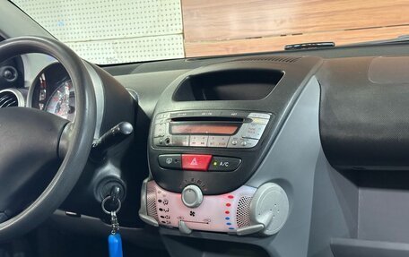 Peugeot 107 I рестайлинг, 2010 год, 320 000 рублей, 10 фотография