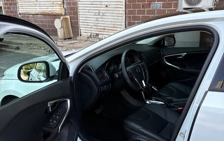 Volvo V40 II рестайлинг, 2020 год, 1 160 777 рублей, 7 фотография