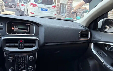 Volvo V40 II рестайлинг, 2020 год, 1 160 777 рублей, 10 фотография