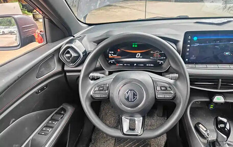 MG 5, 2025 год, 1 350 000 рублей, 2 фотография