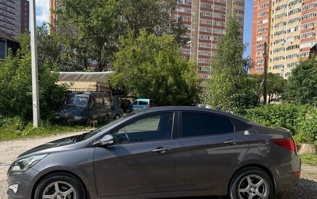 Hyundai Solaris II рестайлинг, 2015 год, 888 000 рублей, 3 фотография