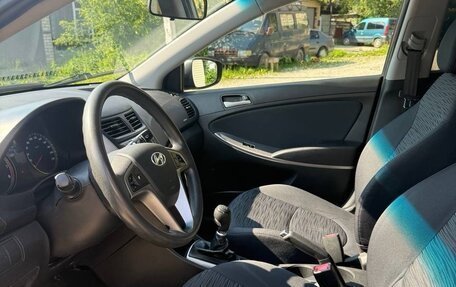 Hyundai Solaris II рестайлинг, 2015 год, 888 000 рублей, 10 фотография